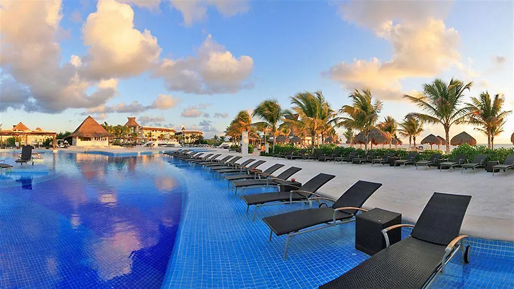 Resort Bluebay Grand Esmeralda El Marlyn Azul