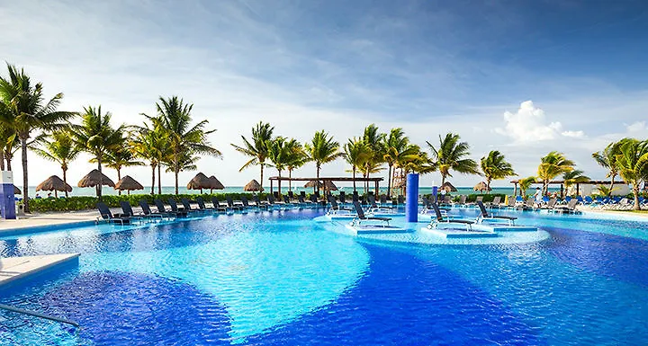 Bluebay Grand Esmeralda El Marlyn Azul Mexico